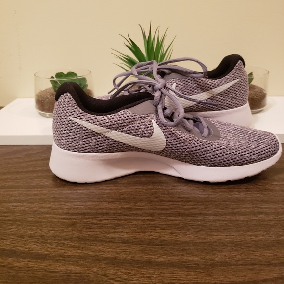 Men's Nike Tanjun SE - Picture 1 of 4